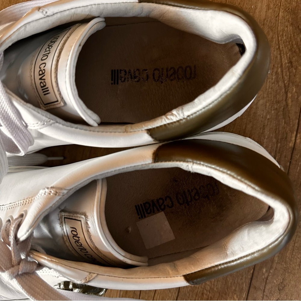 Roberto Cavalli Logo Leather Low Top Sneakers - Picture 9 of 14